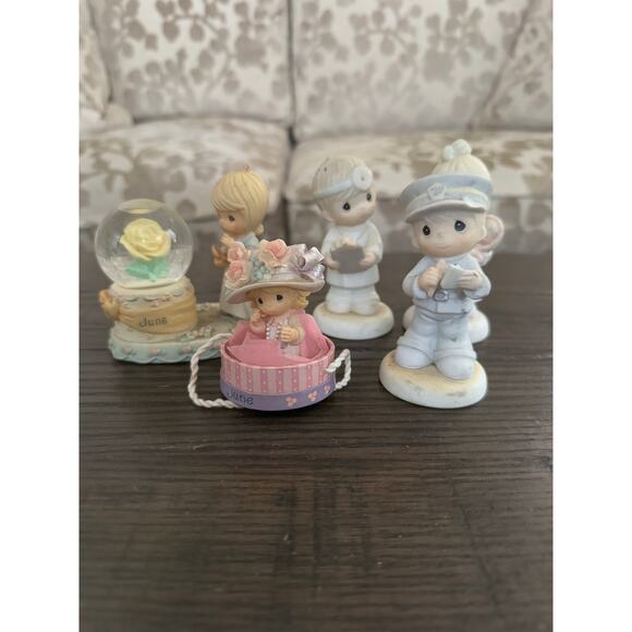 Vintage Precious Moments Figurines – Enesco Collectibles - Lot of 5 - Picture 1 of 8